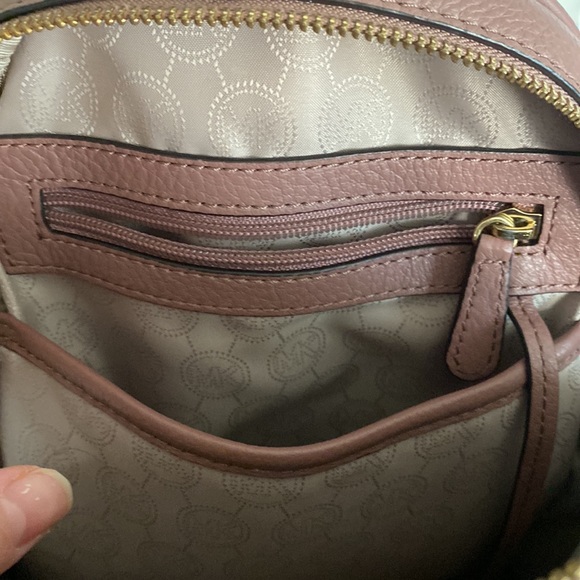 Michael Kors leather backpack - Picture 4 of 8